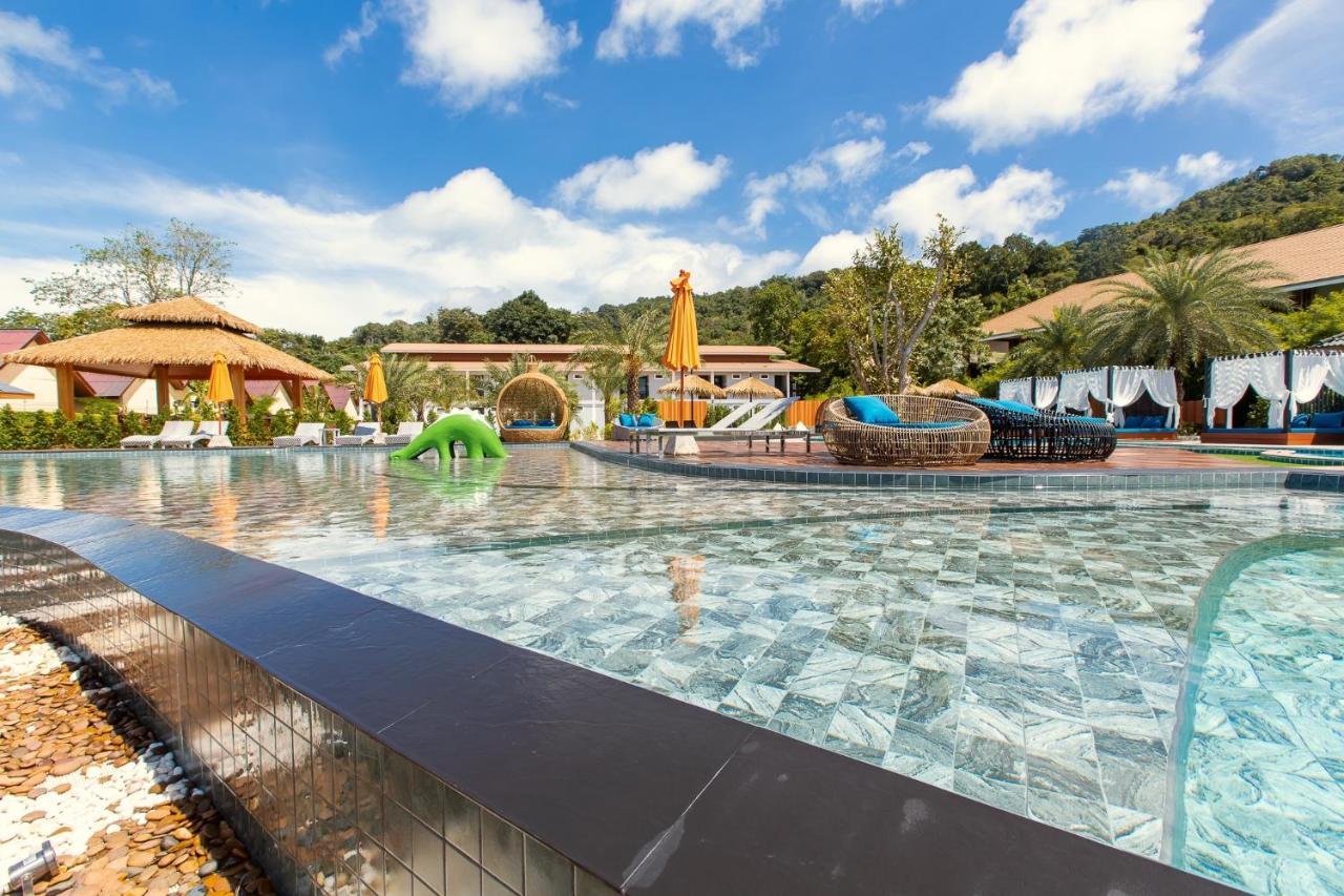 U Rip Resort Phi Phi Hotel Exterior foto