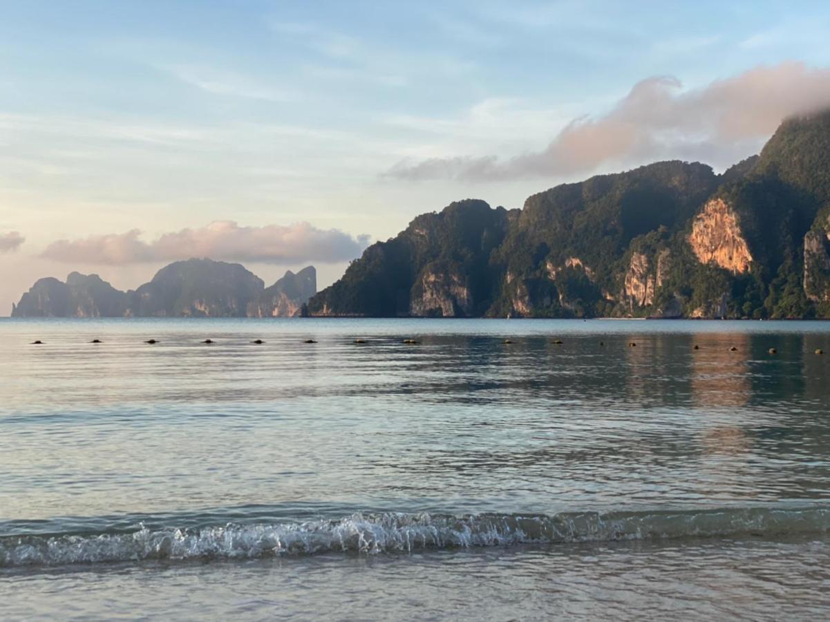U Rip Resort Phi Phi Hotel Exterior foto