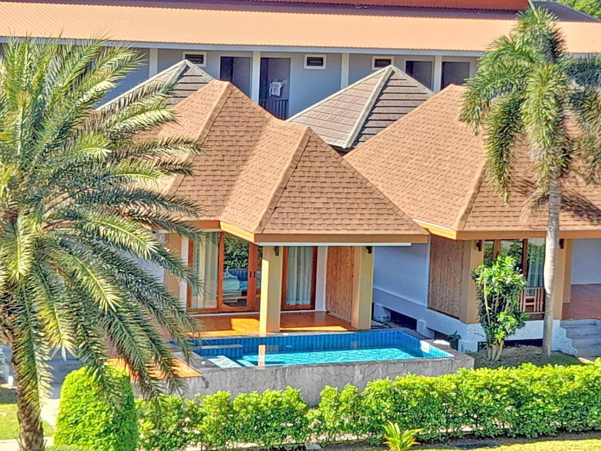 U Rip Resort Phi Phi Hotel Exterior foto