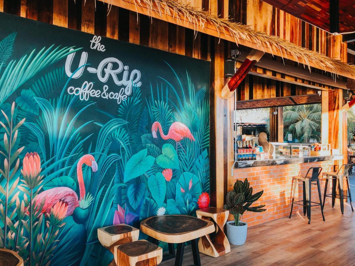 U Rip Resort Phi Phi Hotel Exterior foto
