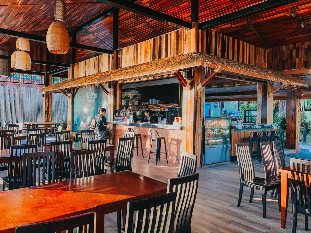 U Rip Resort Phi Phi Hotel Exterior foto